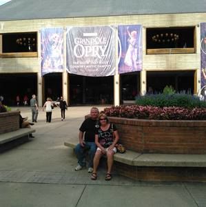 Meet your Posher, Sharon